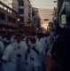 Dbut de soire dans le quartier de Gion. Les chars continuent de dfiler dans les vieilles ruelles. La fte bat son plein et la nuit sera longue !